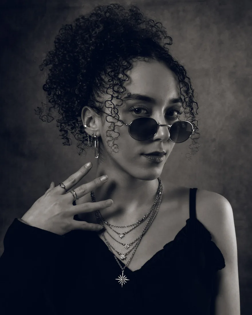 Shooting Studio
B&W